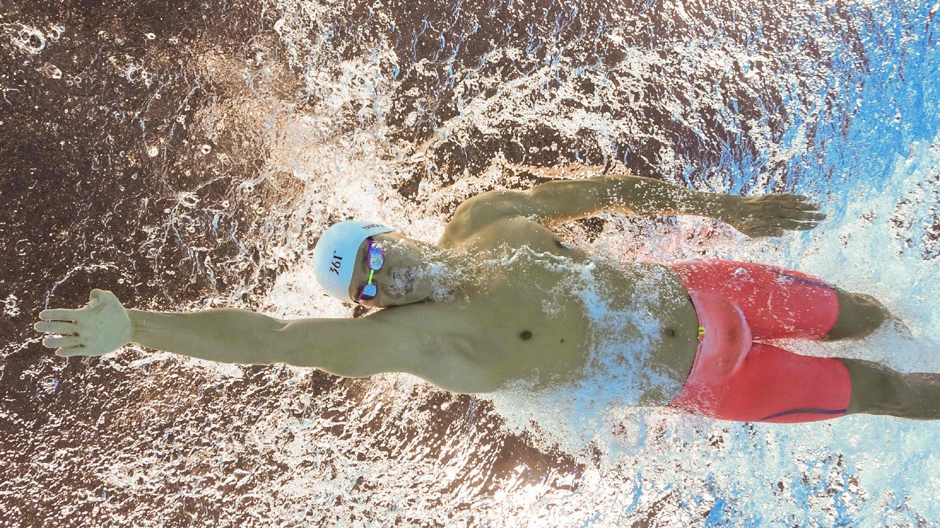 全球冰雪运动装备创新升级,助力滑雪爱好者提高技术水平,冰雪运动产品